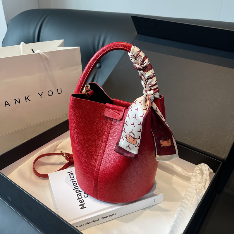 Luxury Bags Sale - Balde de ombro e crossbody pu