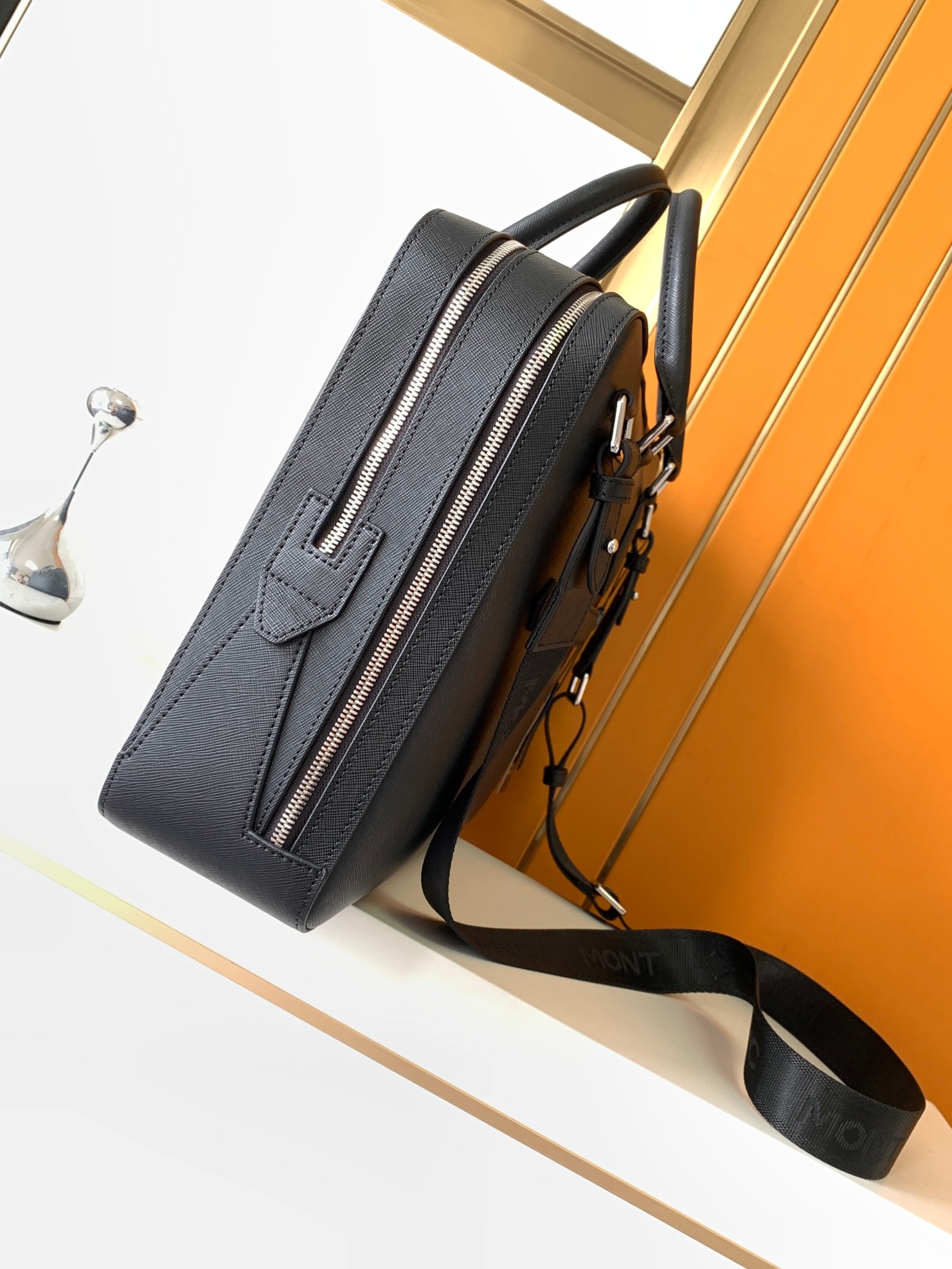 Bolsas de Mão Masculinas de Lu - Luxury Bags Sale avaliação e preço