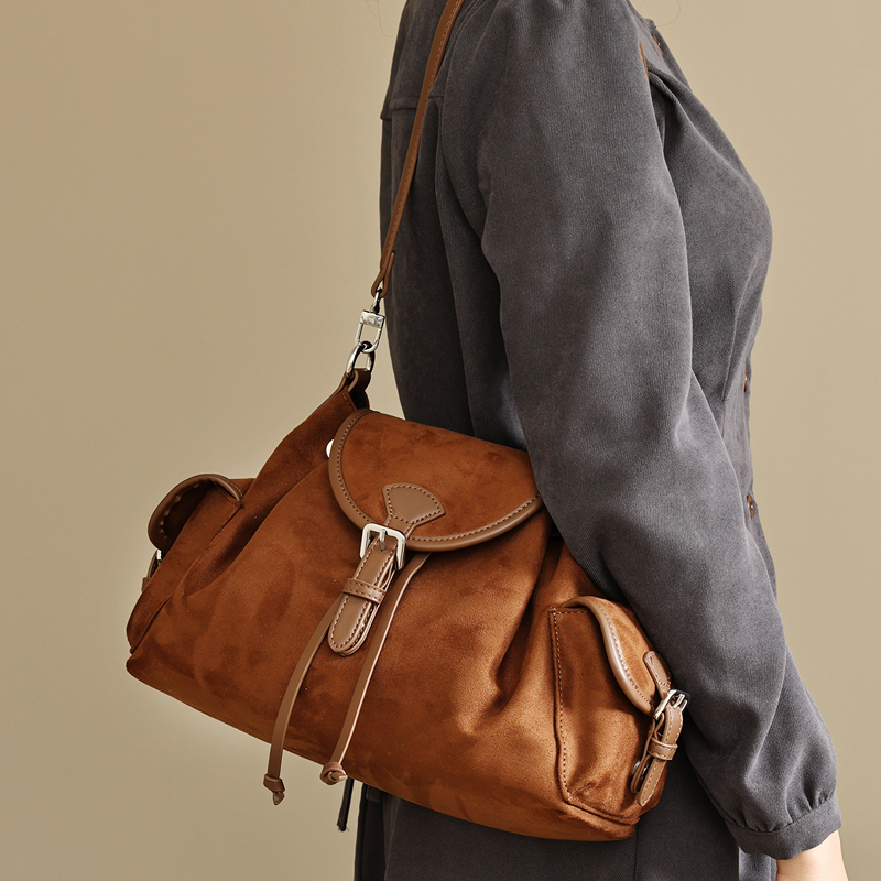 Bolsa feminina de camurça sint - Luxury Bags England avaliação e preço