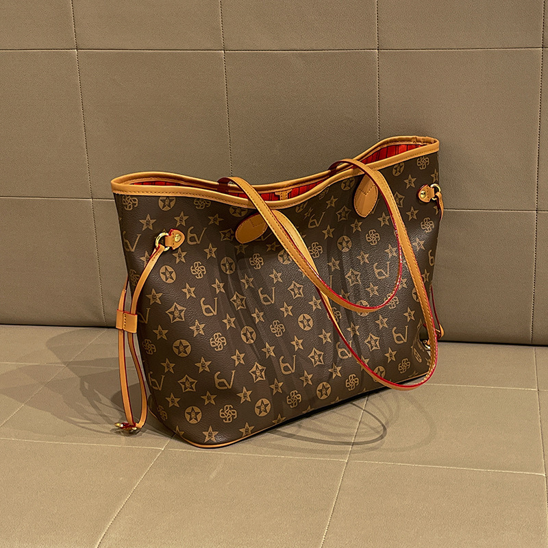 Bolsa de Fraldas Elegante em C - Luxury Bags Lv avaliação e preço